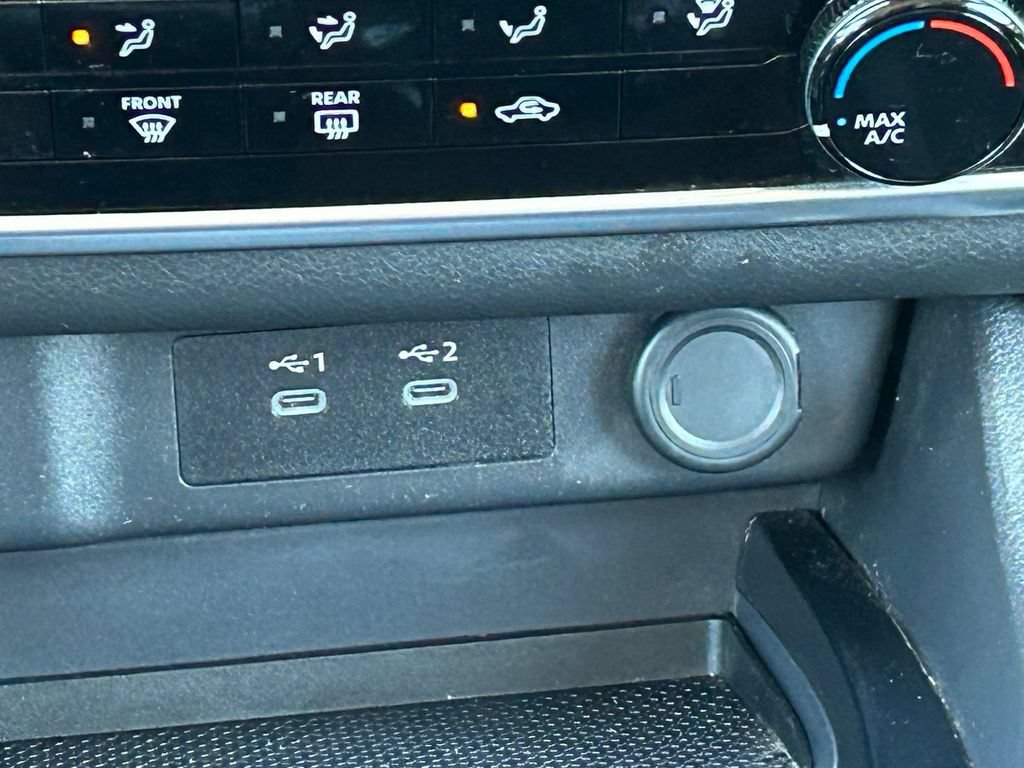 Used 2024 Nissan Rogue S FWD image 18