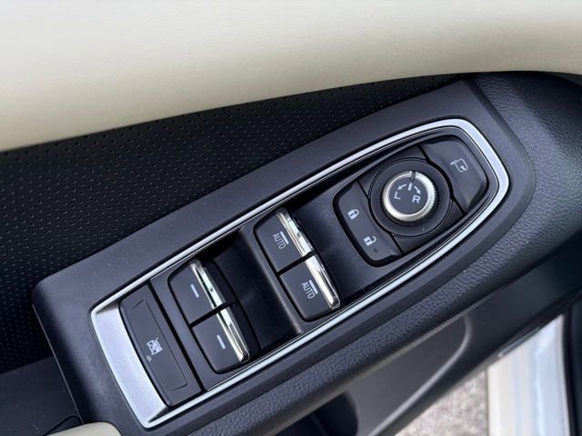 Used 2025 Subaru Ascent Limited AWD/4WD image 13