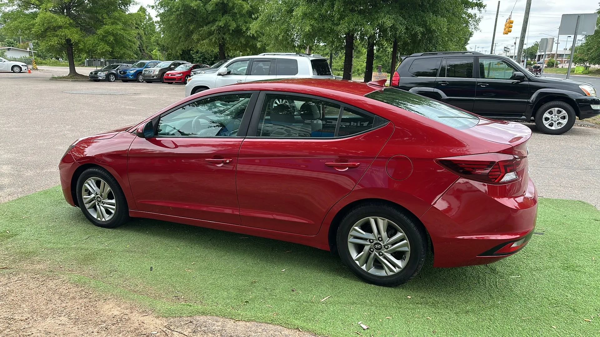 Used 2019 Hyundai Elantra Value Edition FWD image 4