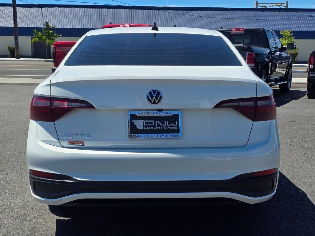 Used 2023 Volkswagen Jetta Sport FWD image 7