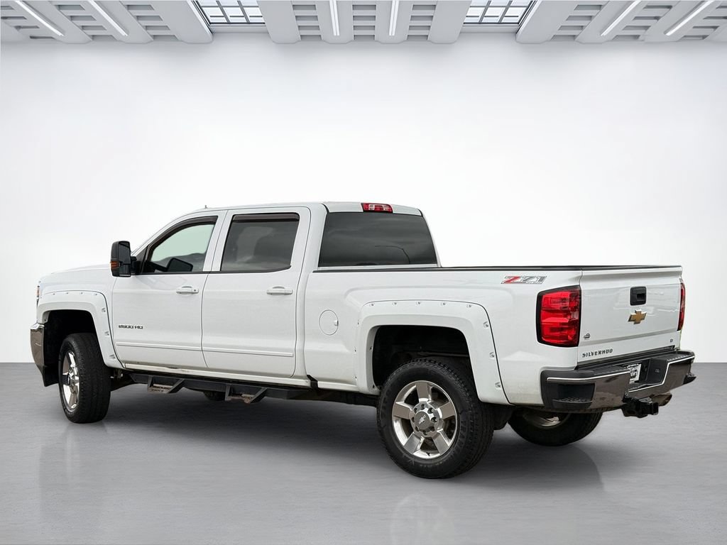 Used 2016 Chevrolet Silverado 2500 LT w/ LT Convenience Package AWD/4WD image 5