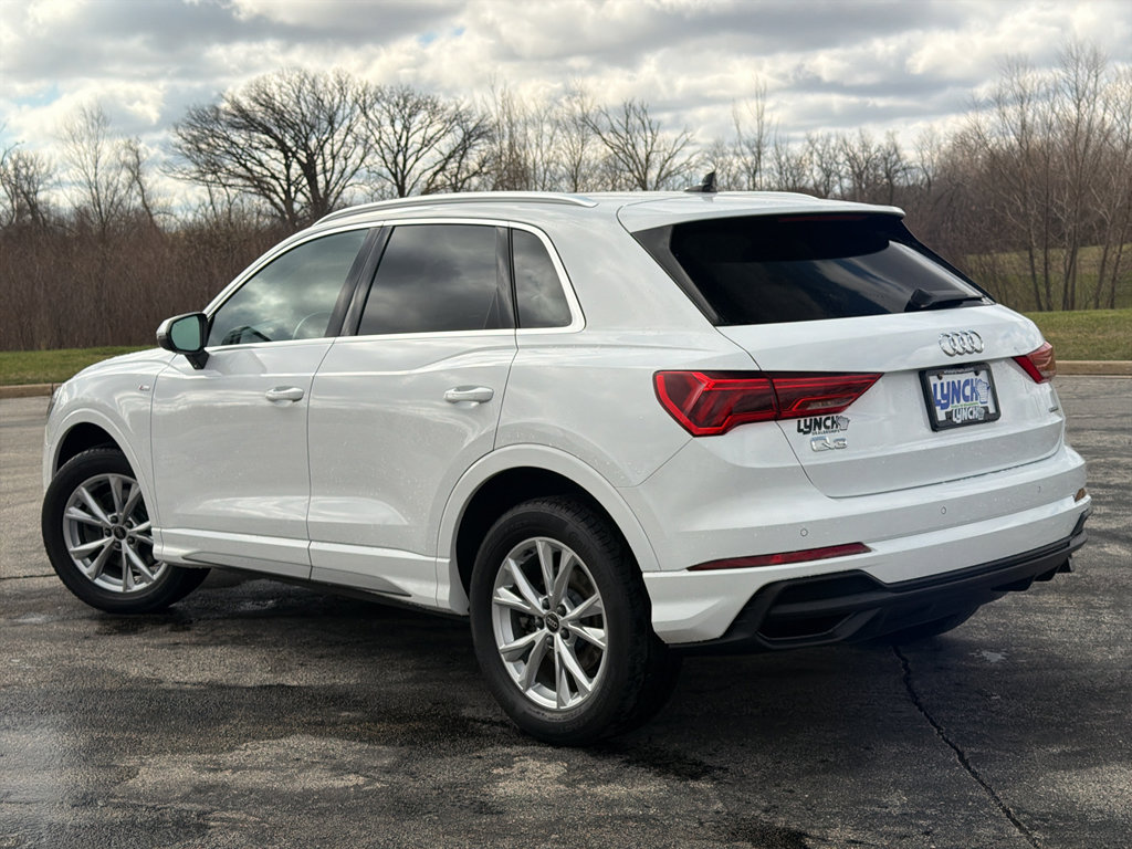 Used 2024 Audi Q3 2.0T Premium image 2