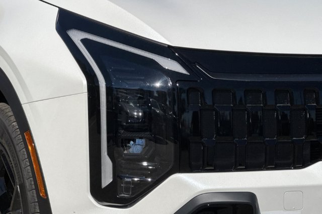 New 2027 Kia Sportage X-Line AWD/4WD image 32