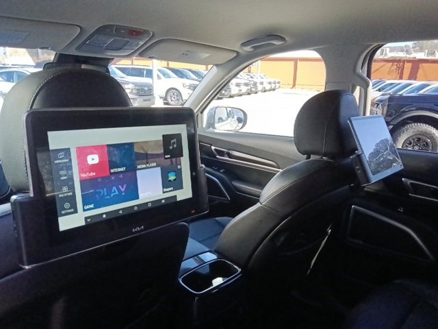 Used 2023 Kia Telluride LX image 30