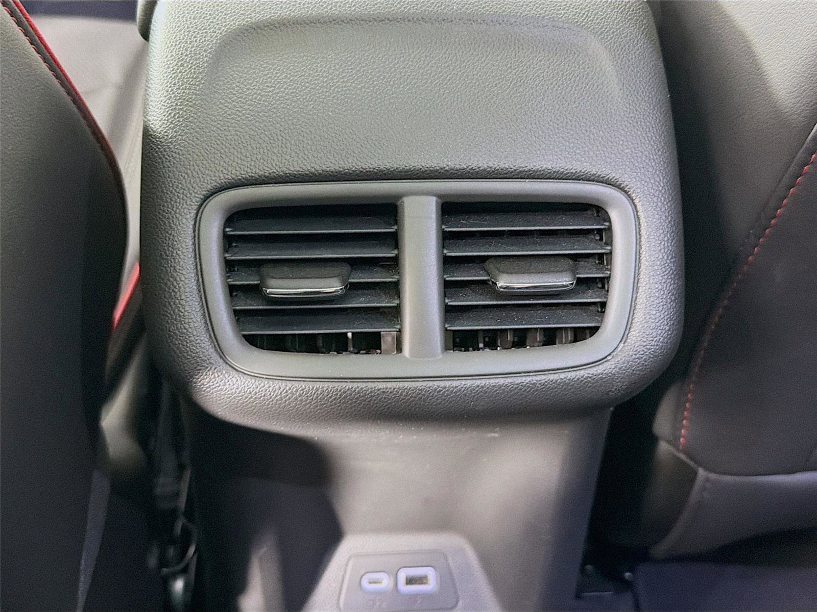 Used 2023 Buick Envision Essence w/ Sport Touring Package image 25