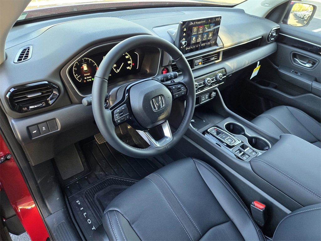New 2025 Honda Pilot Touring image 19