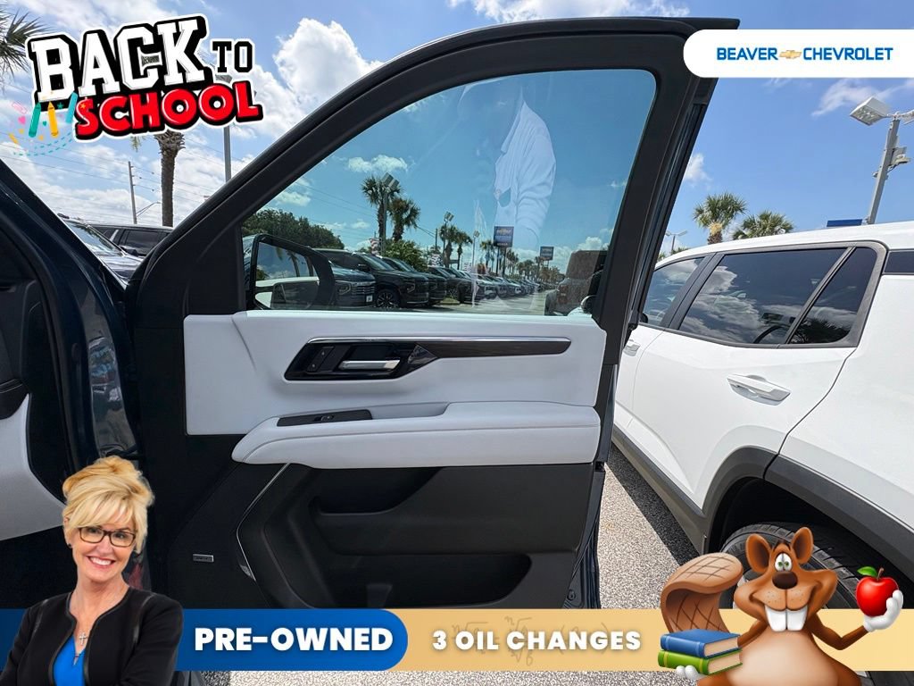 Used 2026 Chevrolet Suburban Premier w/ Sun And Tow Package RWD image 28