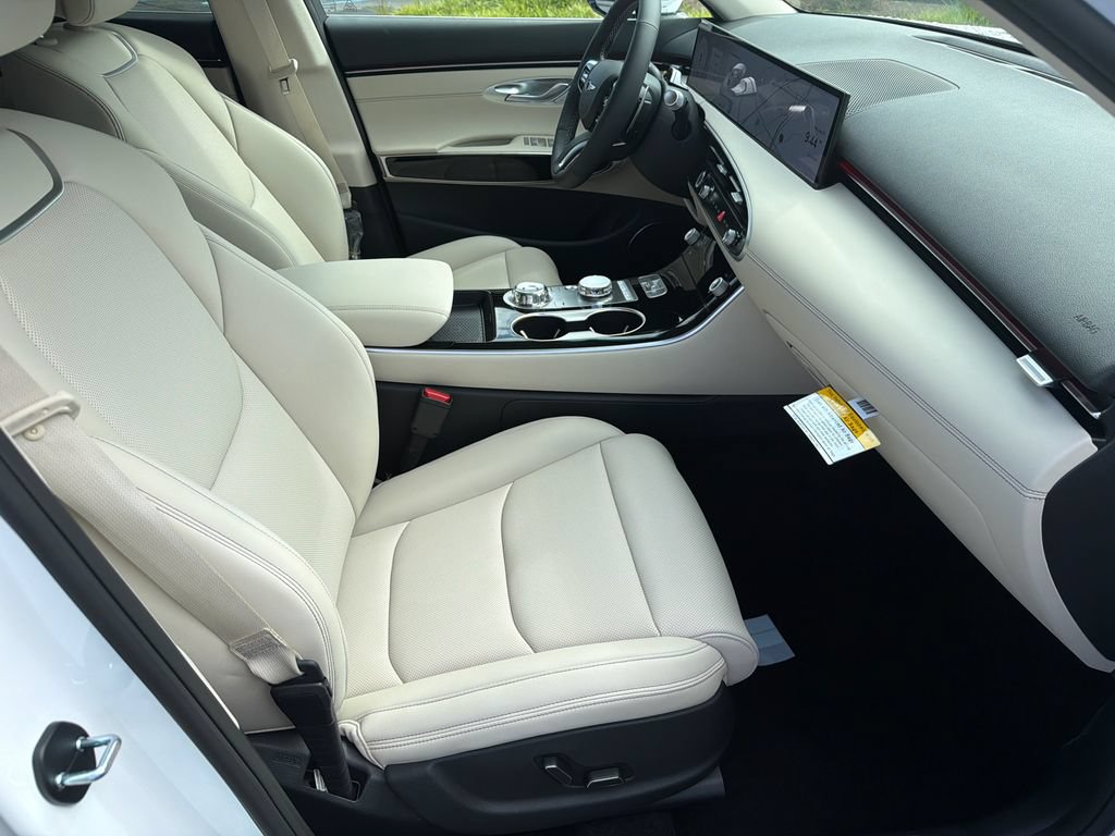 New 2027 Genesis GV70 2.5T AWD/4WD image 15