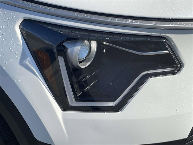 New 2026 Kia Niro EX image 7