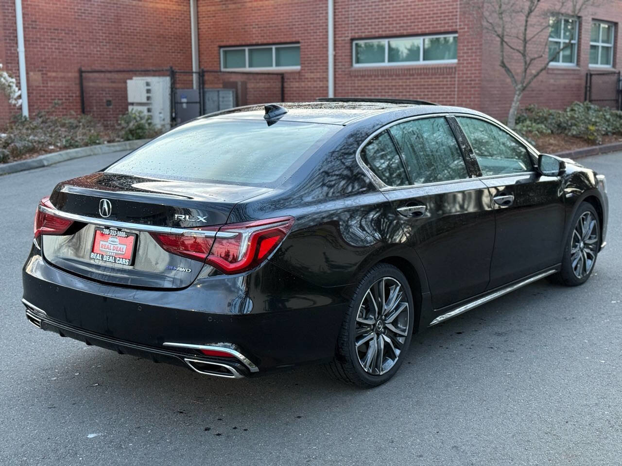 Used 2018 Acura RLX Sport Hybrid w/ Advance Pkg image 10