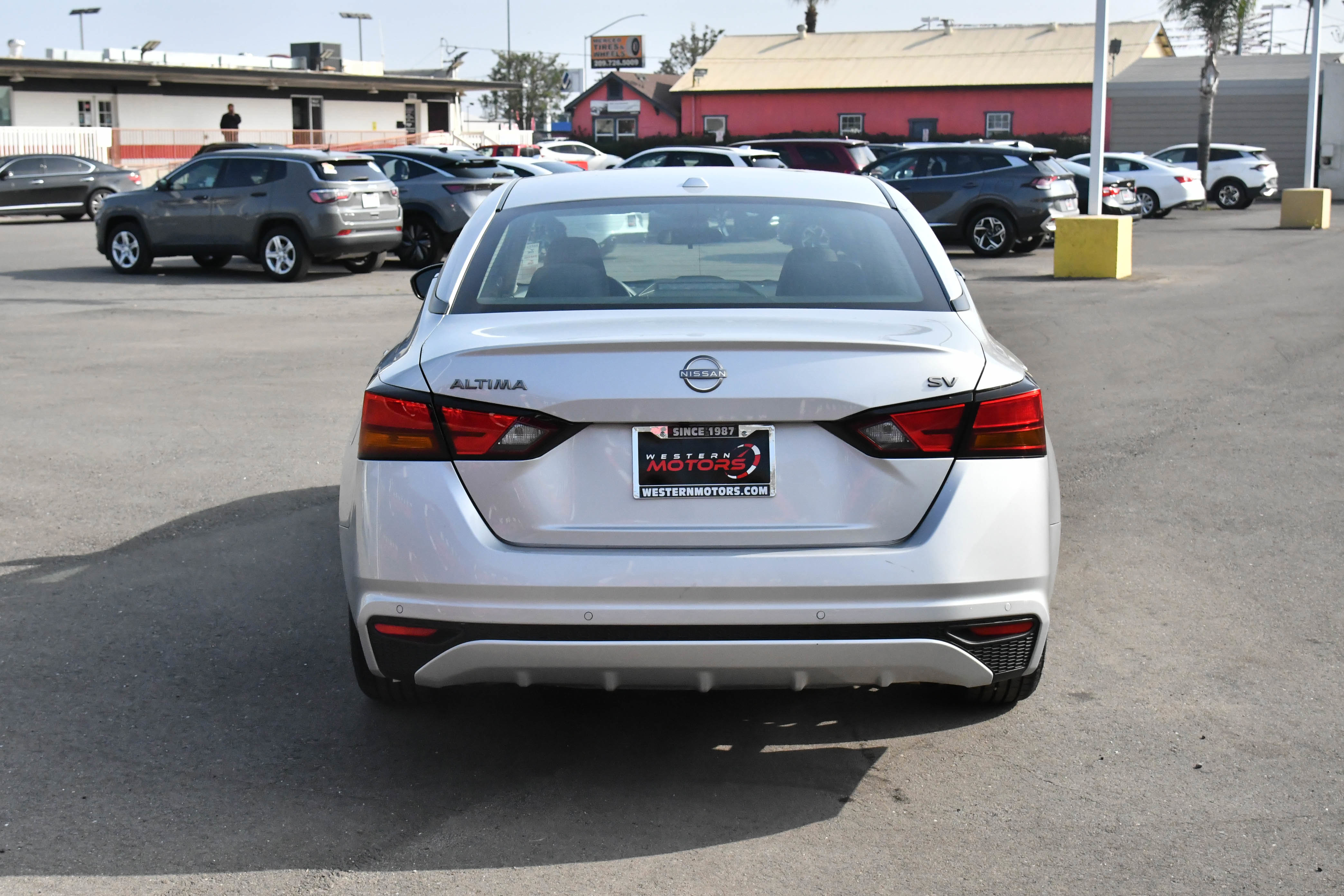 Used 2024 Nissan Altima 2.5 SV image 7