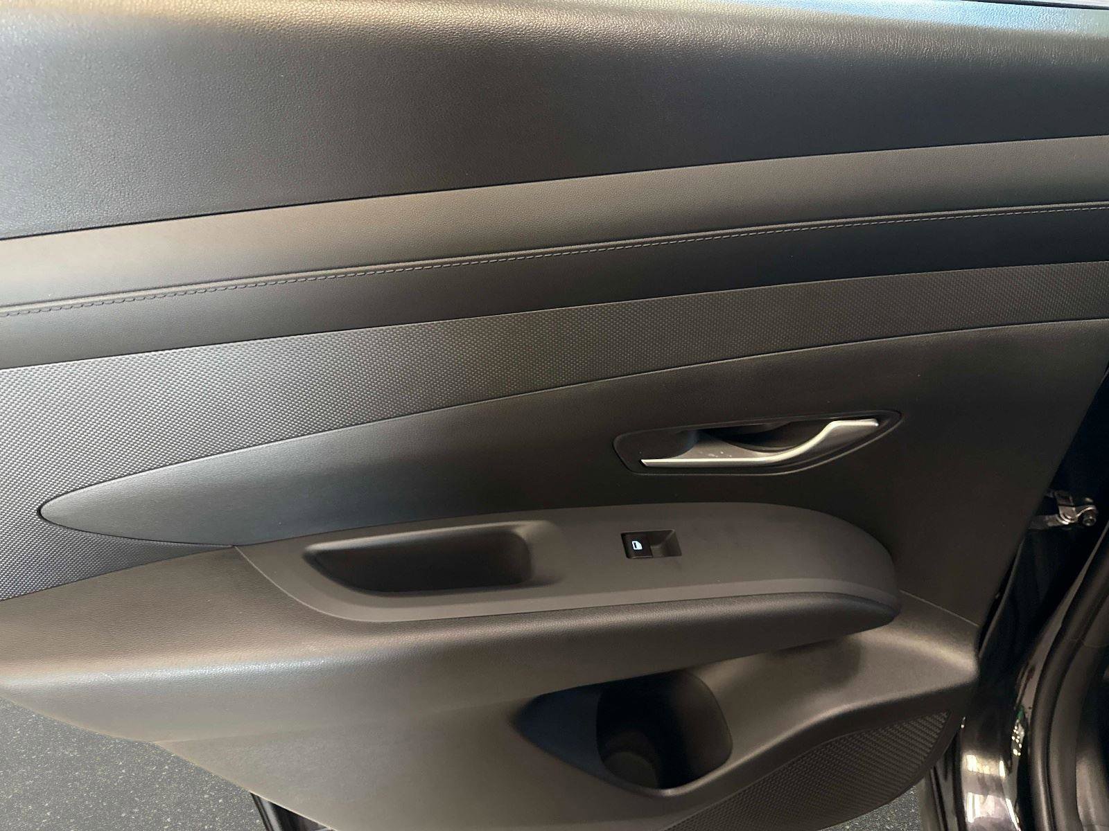 Used 2026 Hyundai Tucson SEL image 11