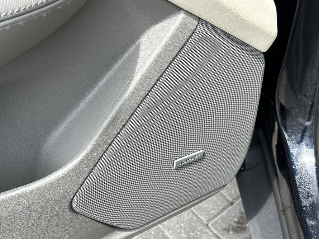 Used 2022 Cadillac XT5 Premium Luxury w/ Technology Package image 19