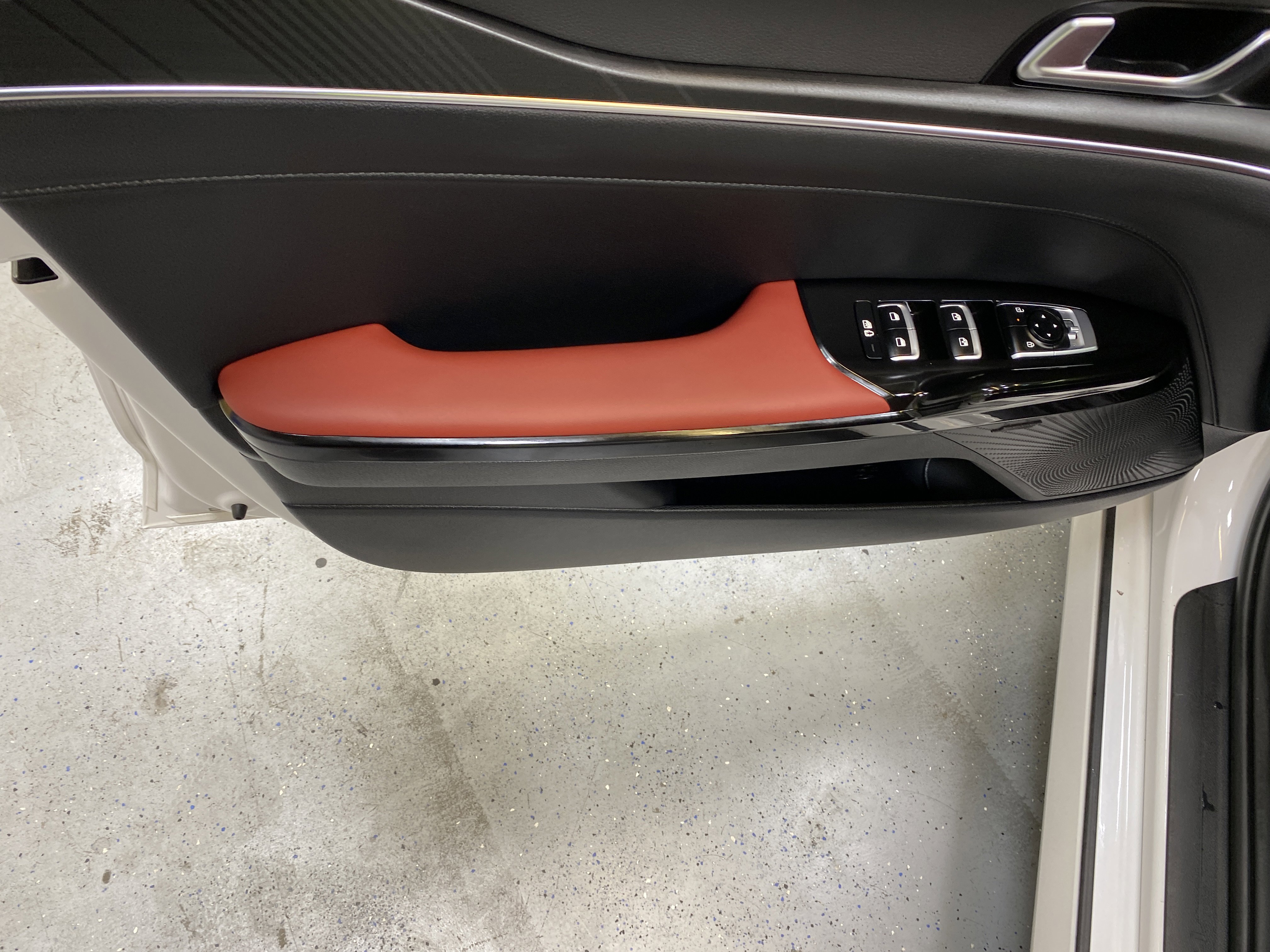 Used 2025 Kia K5 GT-Line w/ GT-Line Premium Package image 21