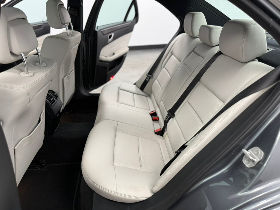 Used 2016 Mercedes-Benz E 350 4MATIC Sedan w/ Premium Package image 43