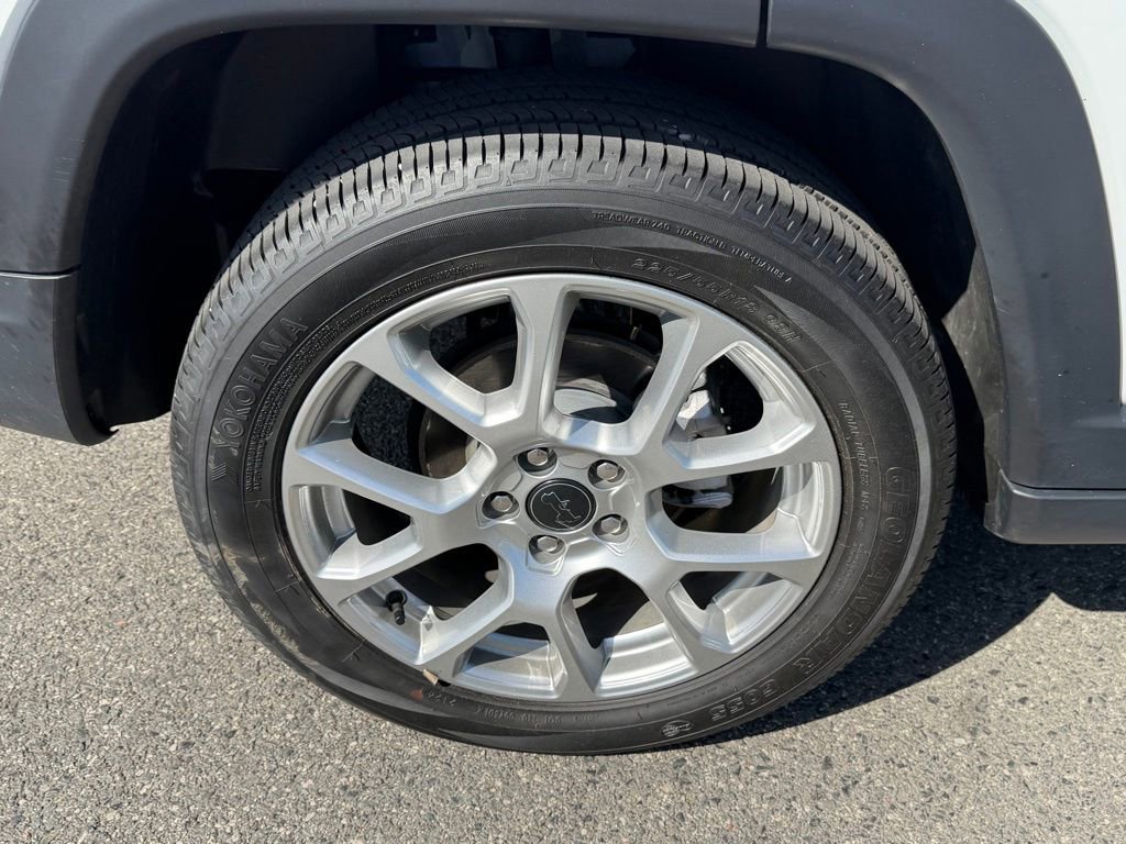 Certified 2025 Jeep Compass Limited AWD/4WD image 15