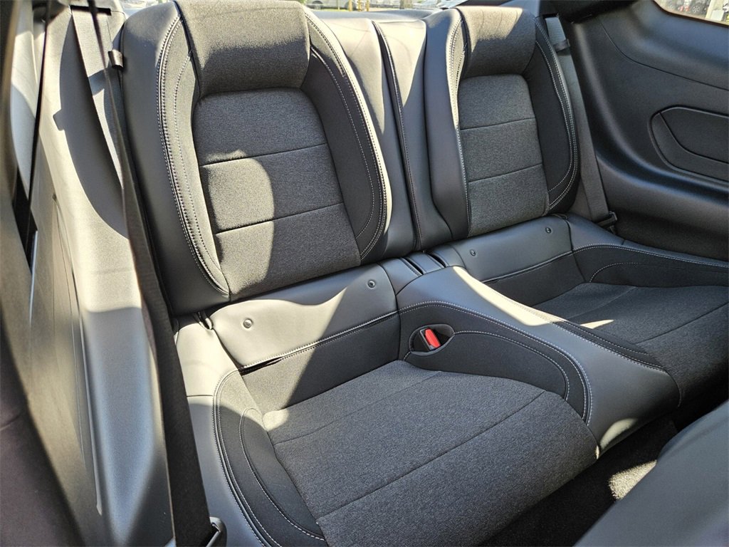 Used 2025 Ford Mustang Coupe image 10