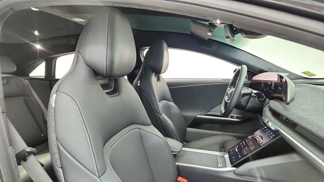 Used 2024 Lucid Air Touring image 21