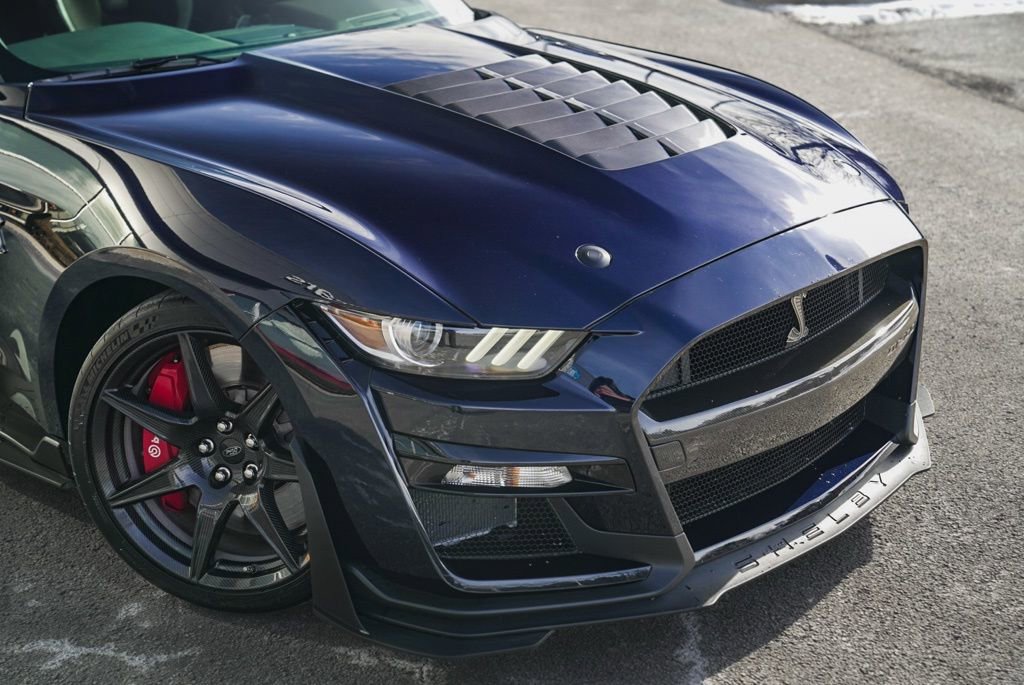 Used 2021 Ford Mustang Shelby GT500 w/ Carbon Fiber Track Pack RWD image 28