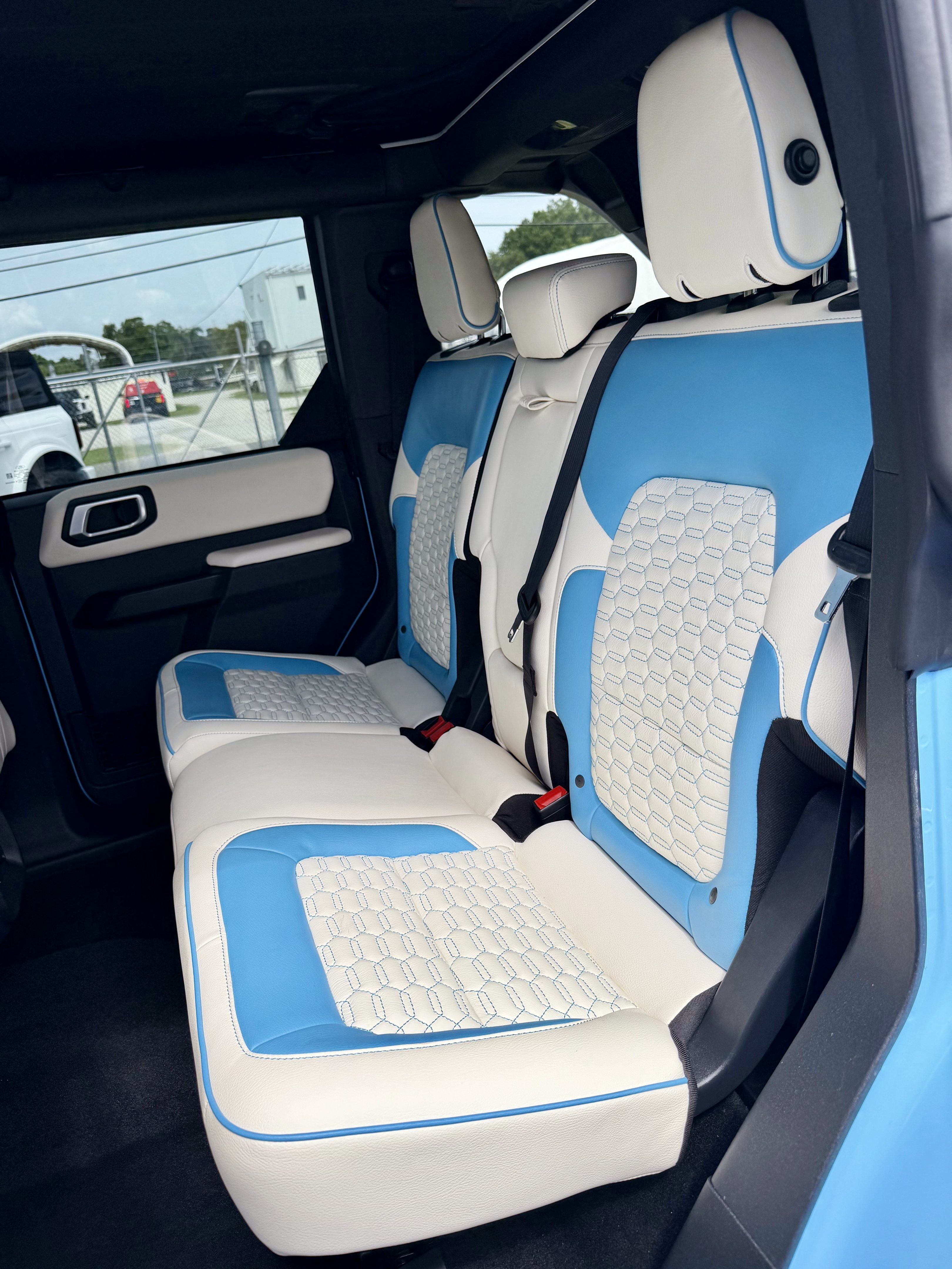 Used 2026 Ford Bronco Outer Banks AWD/4WD image 11