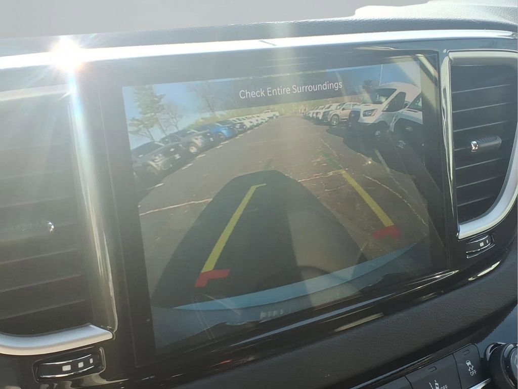 Used 2024 Chrysler Pacifica Touring-L FWD image 8