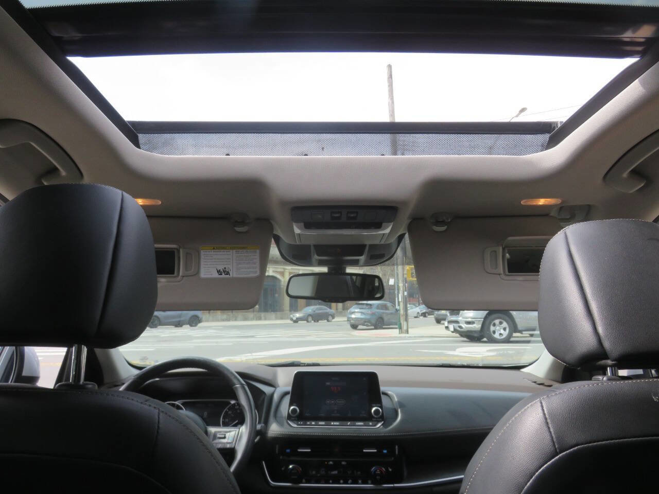 Used 2021 Nissan Rogue SL image 13