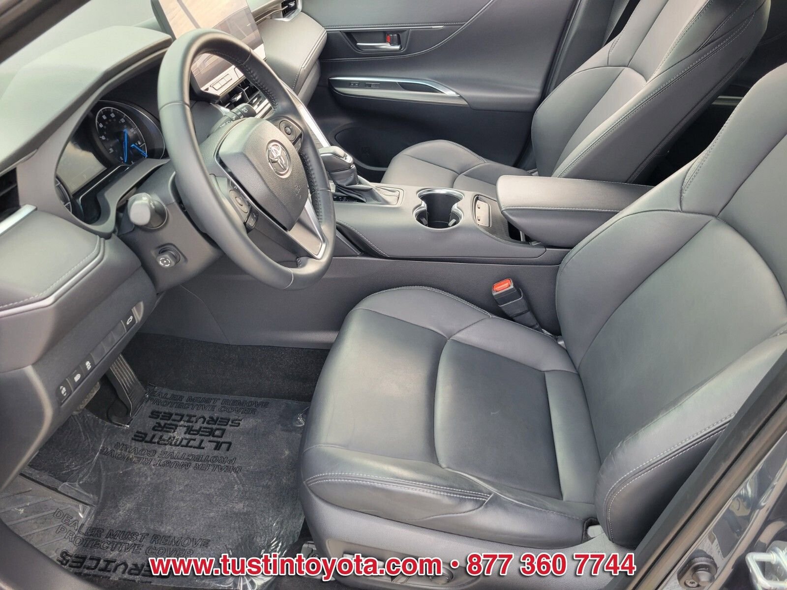 Certified 2024 Toyota Venza XLE AWD/4WD image 10