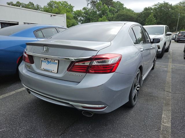 Used 2017 Honda Accord Sport image 6