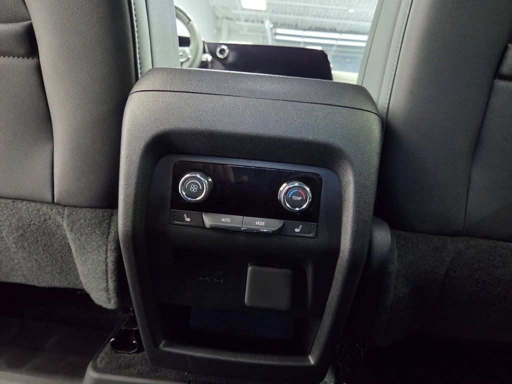Used 2026 Chevrolet Traverse High Country w/ LPO, Floor Liner Package AWD/4WD image 26
