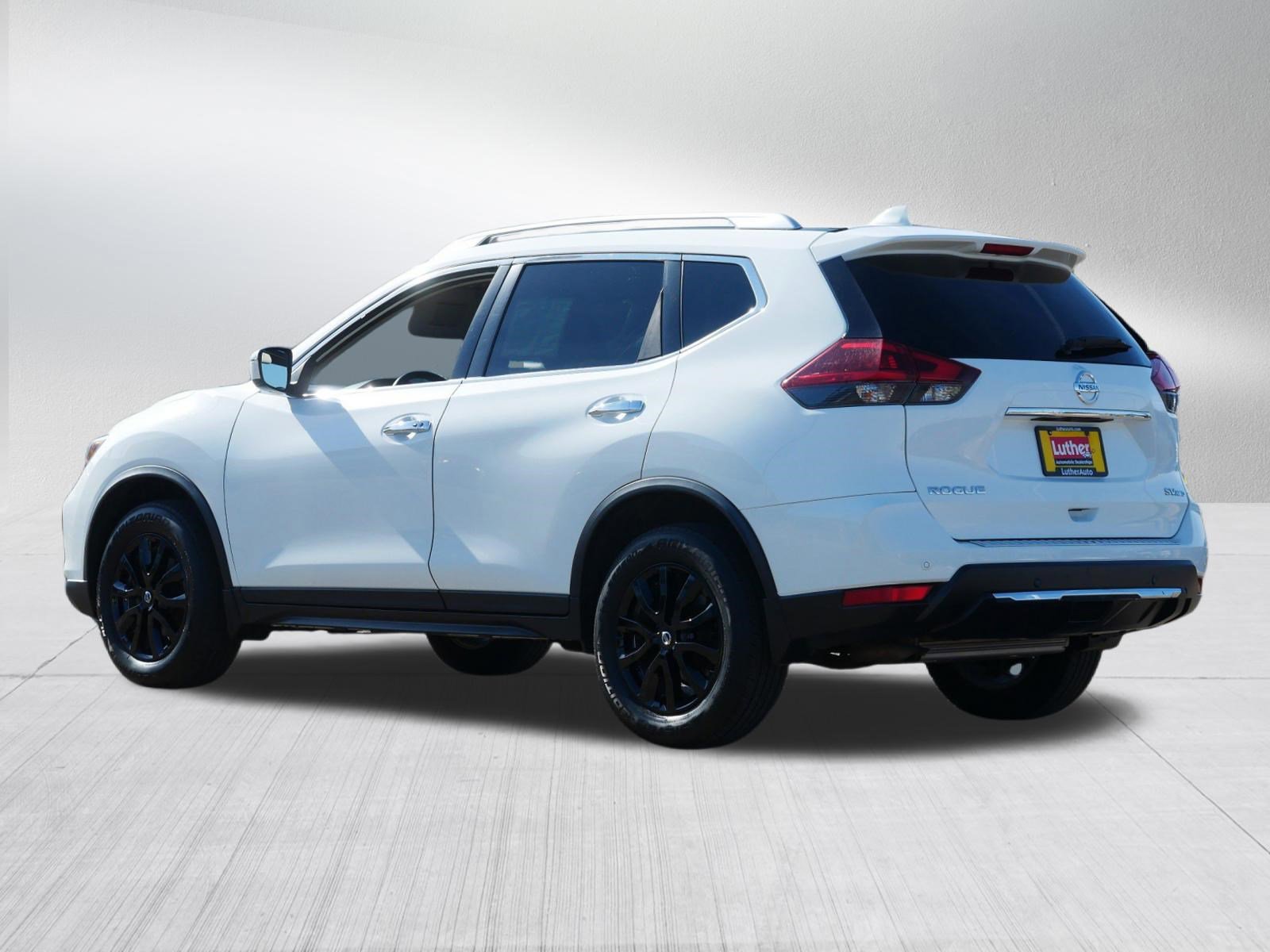 Used 2020 Nissan Rogue SV AWD/4WD image 5