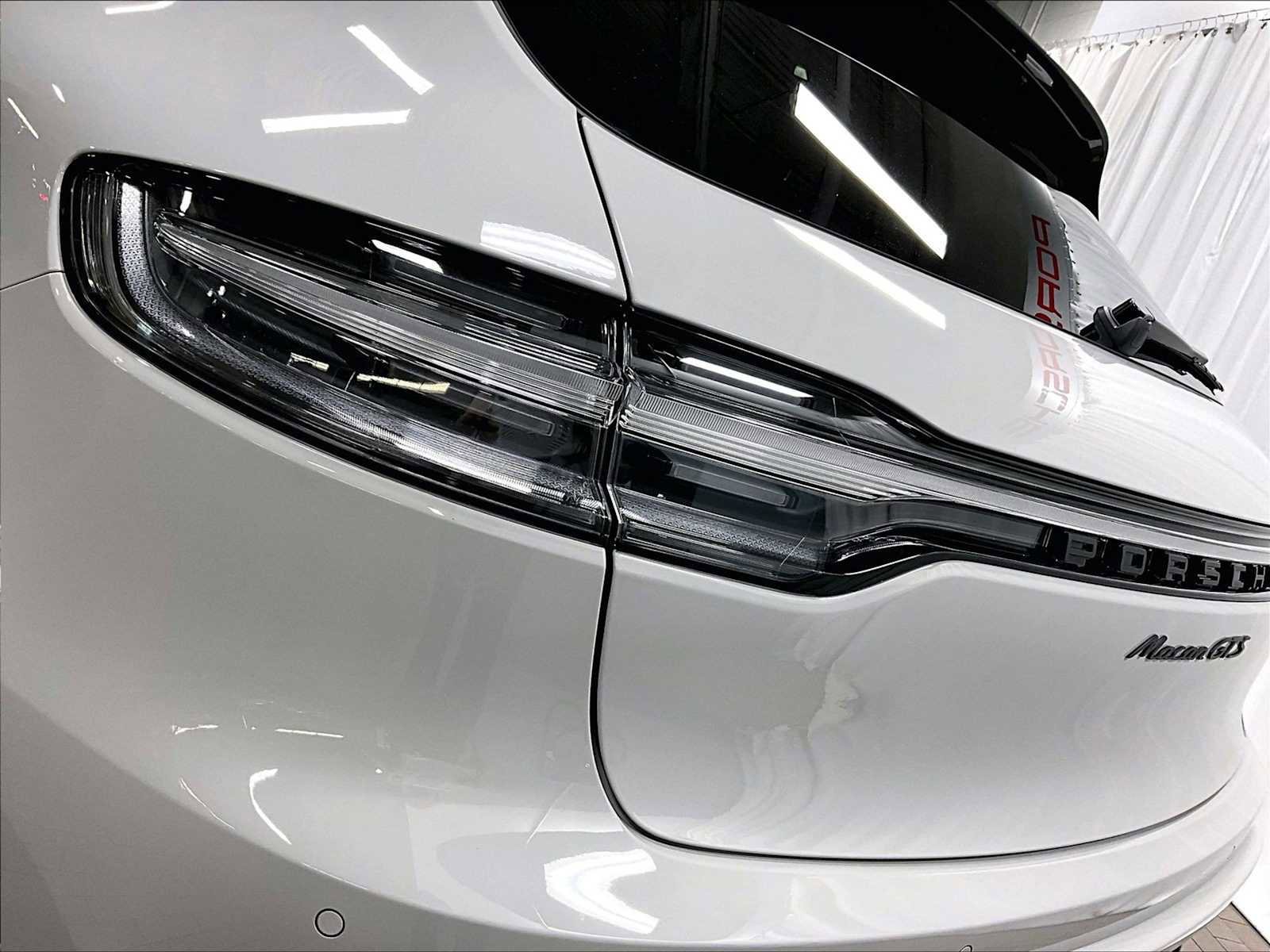 Used 2025 Porsche Macan GTS image 34