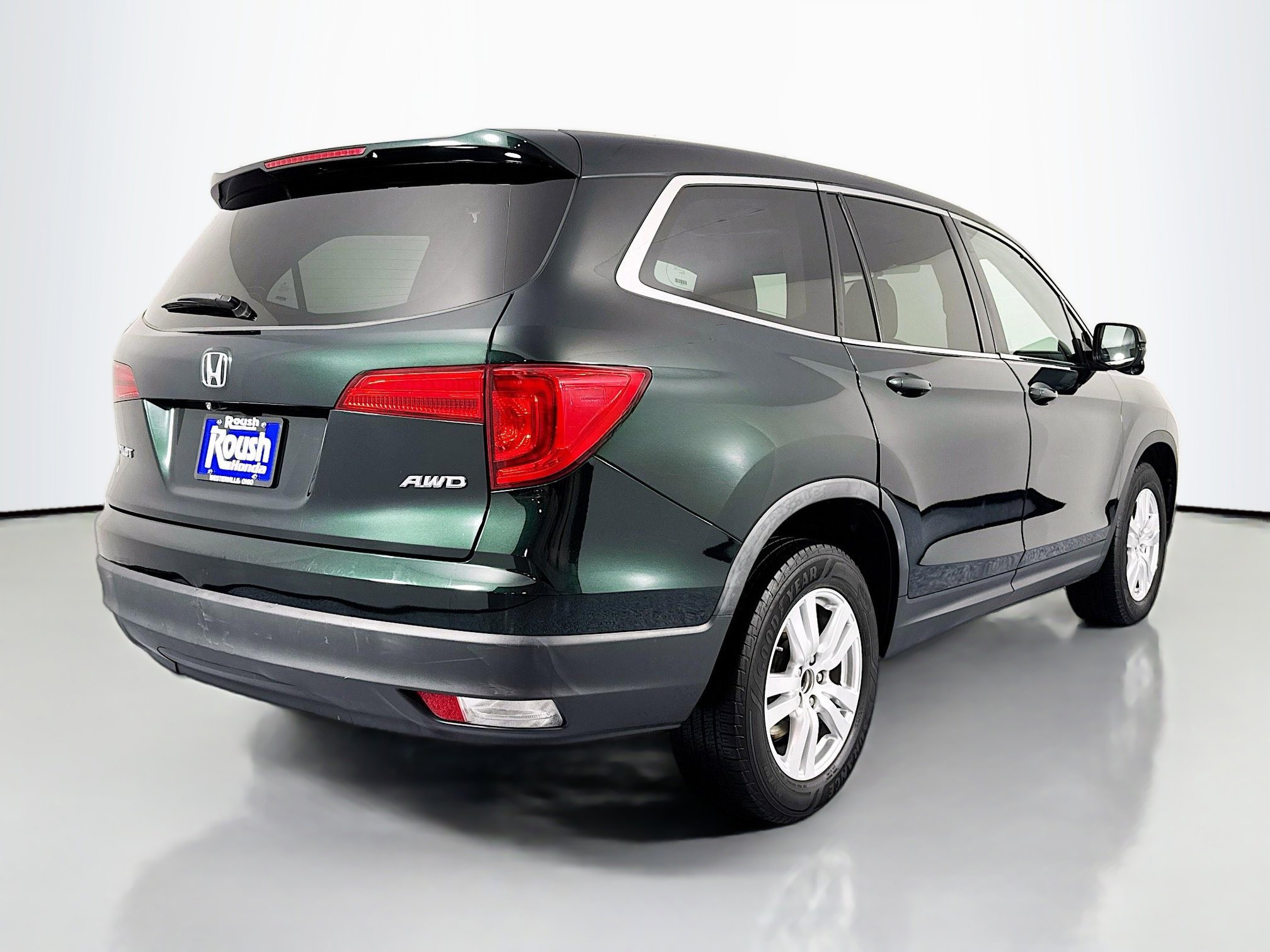 Certified 2017 Honda Pilot EX-L image 5