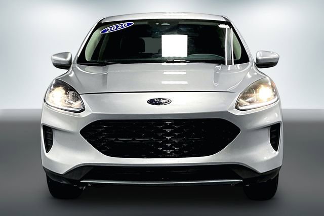 Used 2020 Ford Escape SE image 2