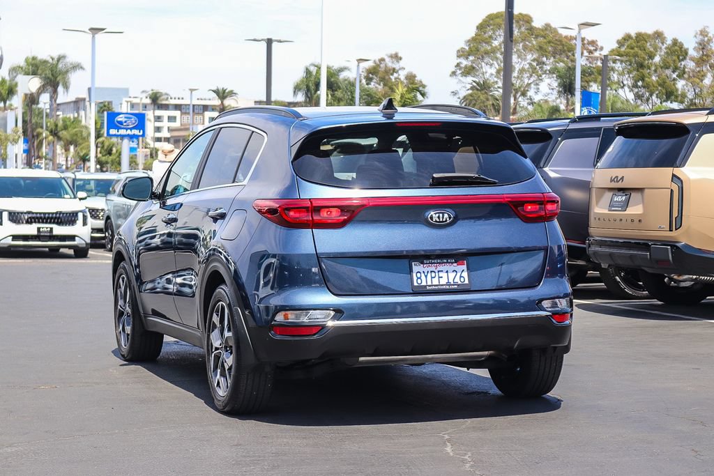 Certified 2022 Kia Sportage EX FWD image 5