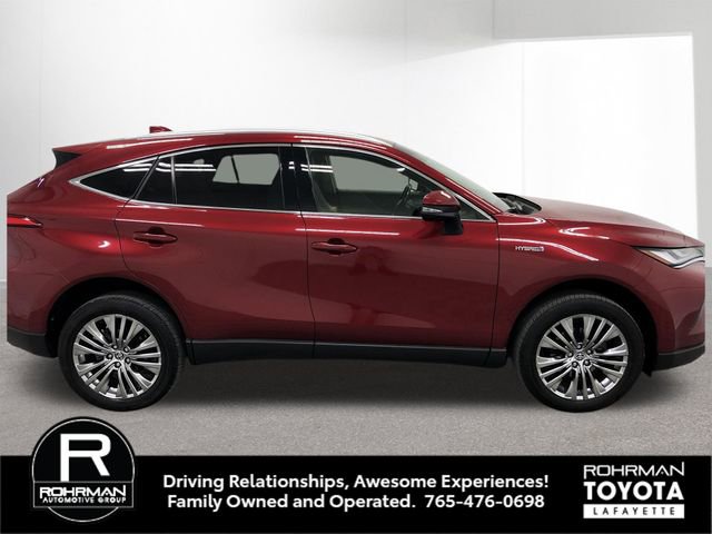 Used 2021 Toyota Venza XLE w/ Softex Package AWD/4WD image 9