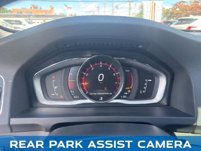 Used 2018 Volvo V60 T5 Cross Country w/ Convenience Package AWD/4WD image 16