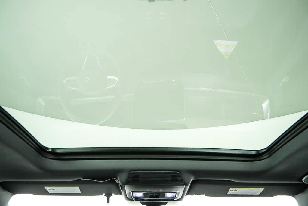 New 2026 Volkswagen Tiguan SE R-Line FWD image 23