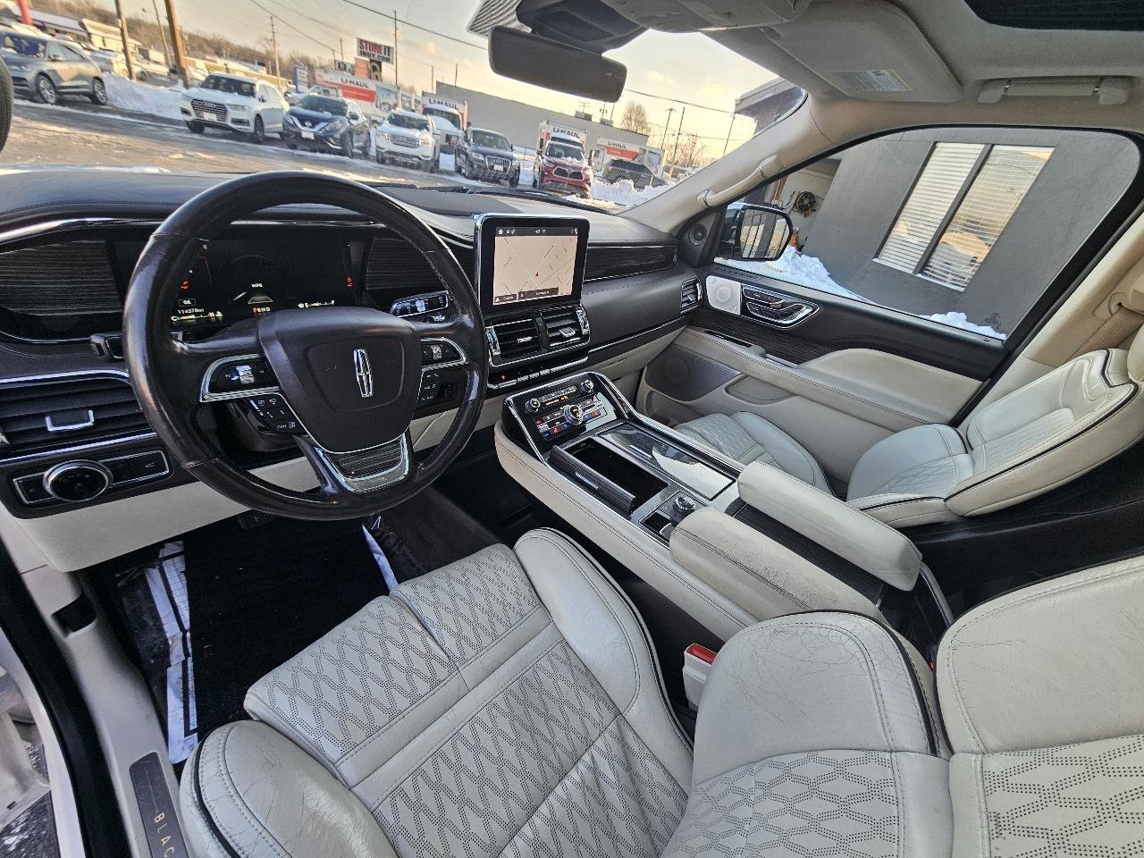 Used 2018 Lincoln Navigator L Black Label w/ Cargo Package image 19