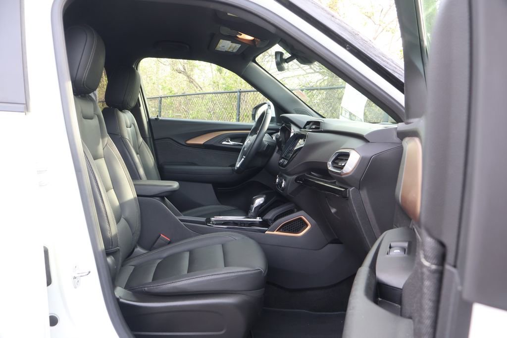 Used 2023 Chevrolet TrailBlazer ACTIV w/ Convenience Package FWD image 41