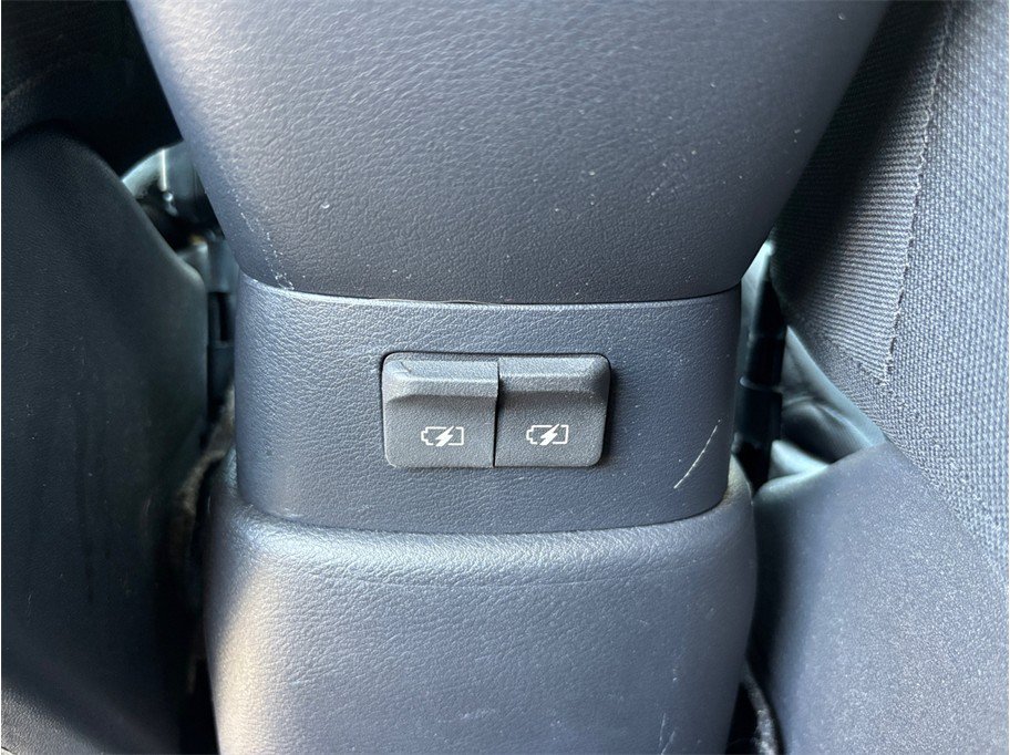 Used 2020 Nissan Kicks SV FWD image 33