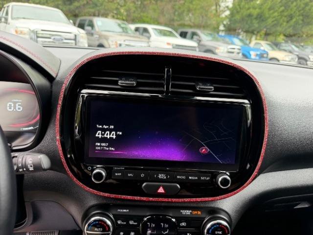 Used 2023 Kia Soul GT-Line FWD image 24