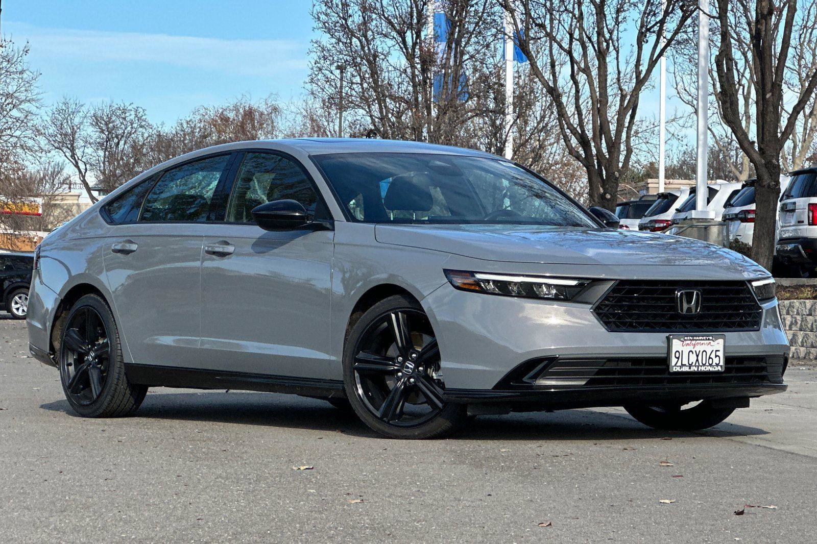 Used 2024 Honda Accord Sport image 2