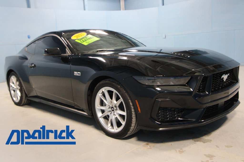 Used 2025 Ford Mustang GT Premium RWD image 1