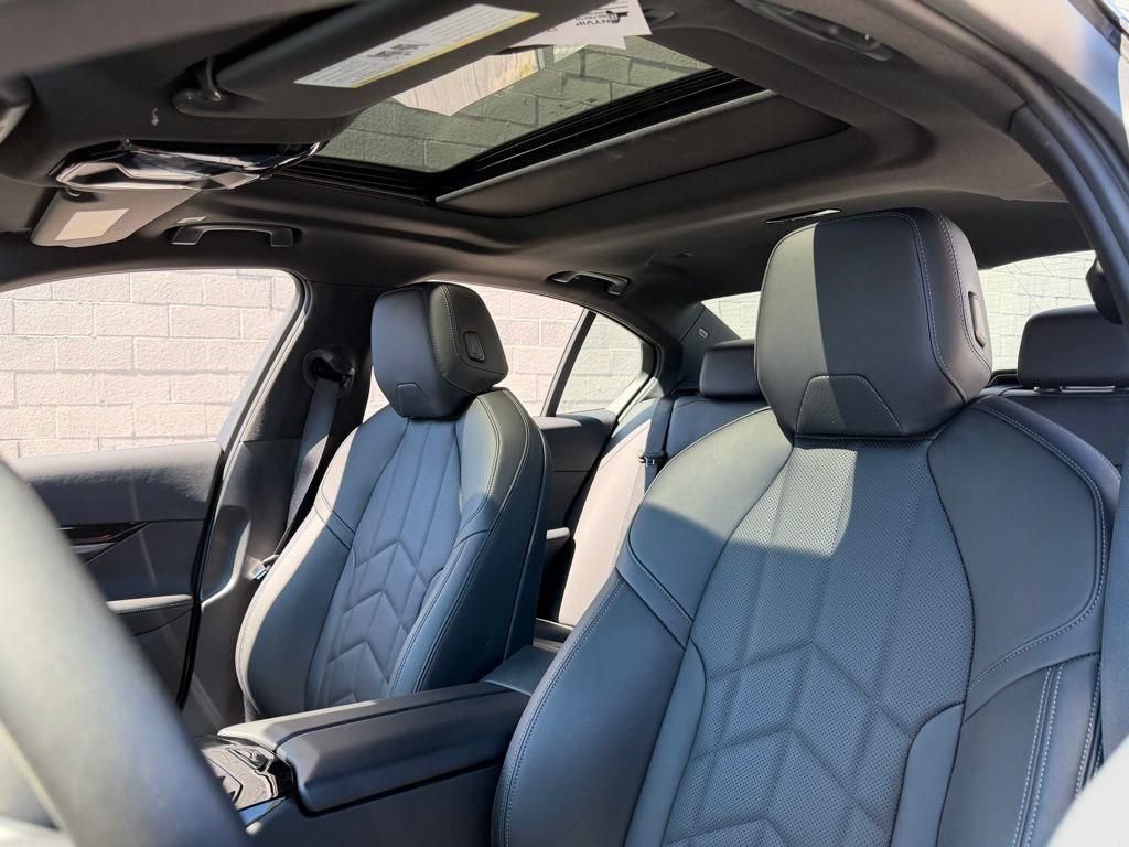Used 2026 BMW 530i RWD image 24