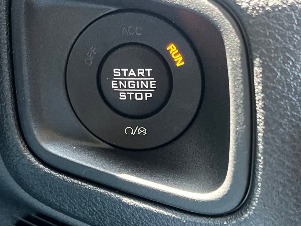 New 2025 Jeep Gladiator Willys image 10