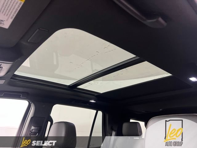 Used 2025 Chevrolet Tahoe RST w/ Advanced Technology Package AWD/4WD image 16