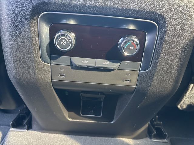 Used 2025 Chevrolet Tahoe LT AWD/4WD image 18