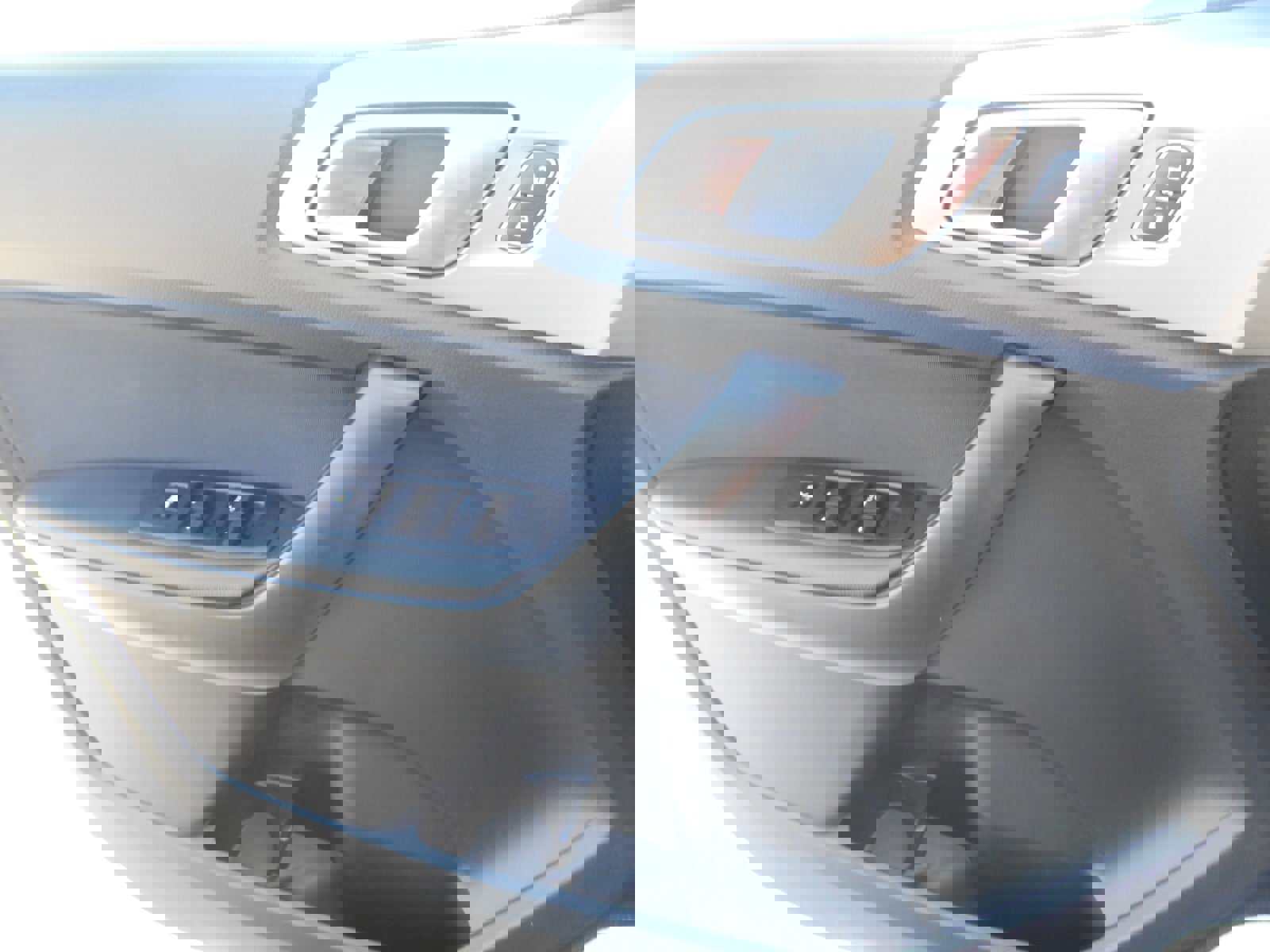 Used 2023 Ford Ranger XLT w/ Equipment Group 302A High image 5