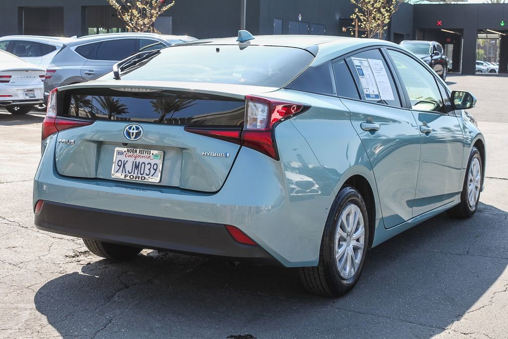 Used 2022 Toyota Prius LE image 7