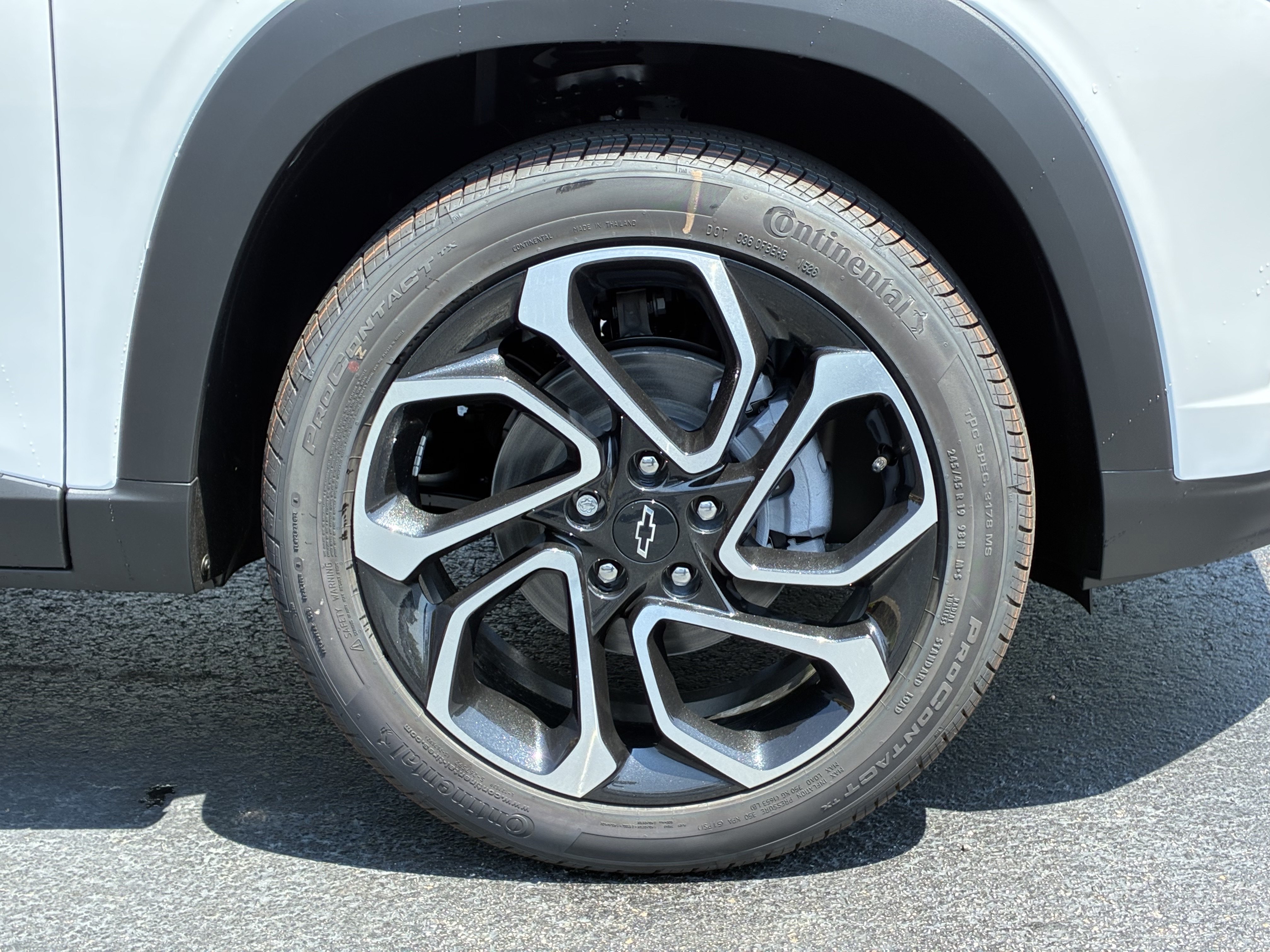 New 2026 Chevrolet Trax RS w/ Driver Confidence Package FWD image 6